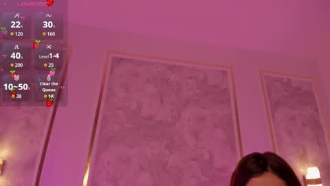 Snapshot of doll_eyeess_ chatting on October 17, 2:37 am D online show from October 17, 2:37 am