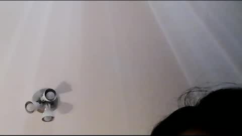 dollbb_ online show from December 4, 1:09 pm