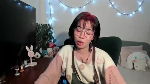 mina online show from November 5, 4:40 am