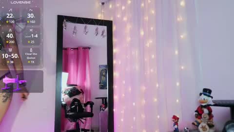 dollsquirtt online show from February 22, 8:48 pm