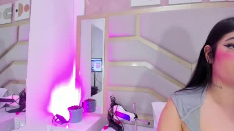 Dollsweety online show from October 10, 10:25 pm