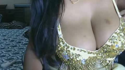 Snapshot of dolly_2 chatting on October 11, 6:07 am dolly_2 online show from October 11, 6:07 am