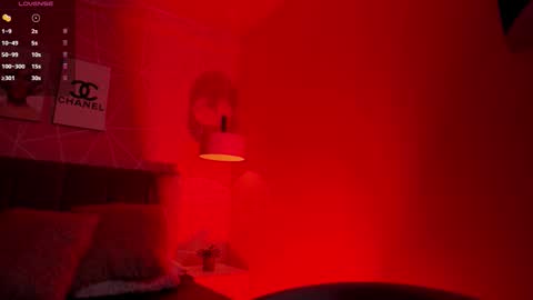 Call me Zoe  online show from December 18, 5:56 am