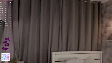 Emilia online show from December 22, 4:48 am