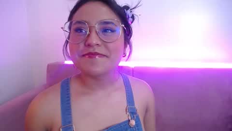 DollyWood  online show from October 15, 8:22 pm