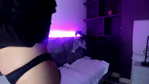 DollyWood  online show from October 18, 8:32 pm