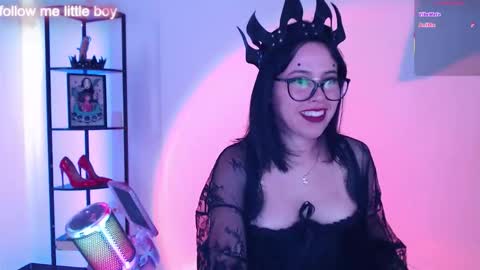 Mistress online show from January 9, 6:45 pm