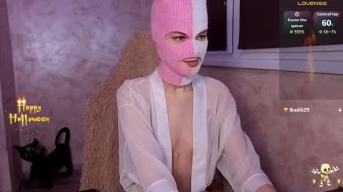 domiiniicana online show from November 4, 10:48 pm