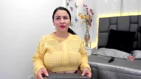 domi  online show from January 9, 11:36 am