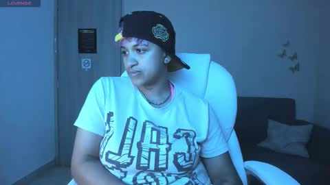 Dominick  online show from September 26, 4:21 am