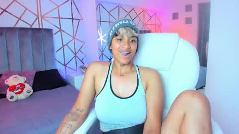 Dominick  online show from January 7, 9:03 pm