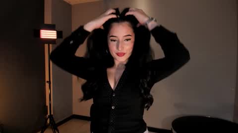 Dominique online show from October 23, 9:43 pm