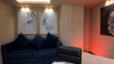 Snapshot of dominiquevega_ chatting on March 5, 8:12 pm Dominique online show from March 5, 8:12 pm