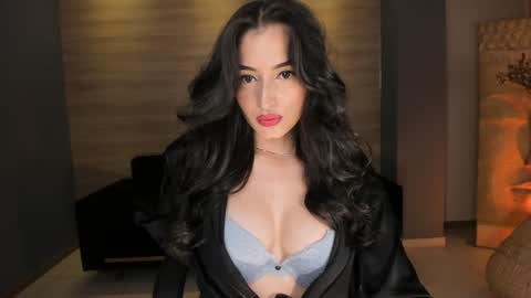 Snapshot of dominiquevega_ chatting on January 13, 8:37 pm Dominique online show from January 13, 8:37 pm