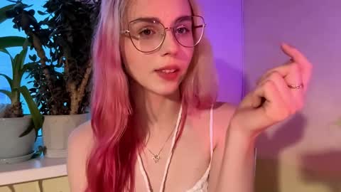 Karolina online show from October 22, 1:27 pm