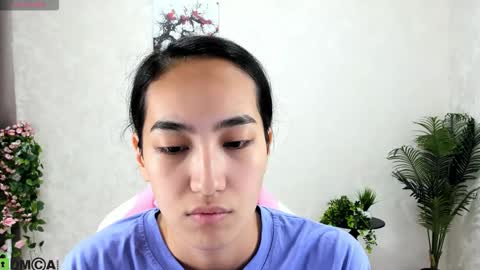 Snapshot of donnaa_drew chatting on October 20, 2:36 am Aura online show from October 20, 2:36 am