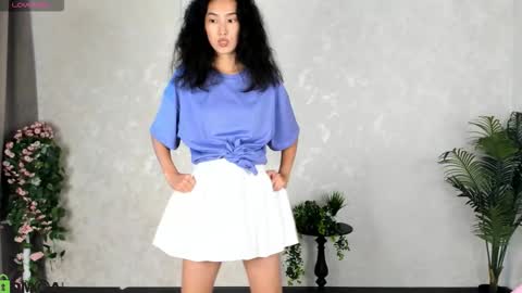 Snapshot of donnaa_drew chatting on September 24, 4:22 am Aura online show from September 24, 4:22 am