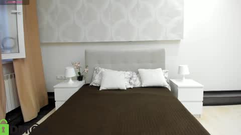 Donna On GMT2 Mon-Fri 3-9 AM online show from March 29, 11:48 pm