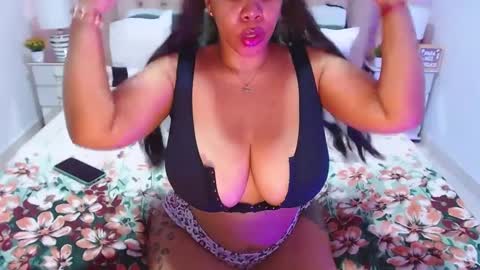 Donna online show from October 3, 4:06 am