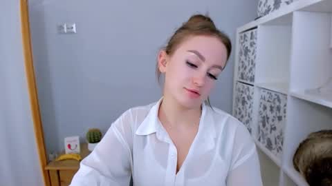 DonnaSensual online show from November 12, 8:40 pm