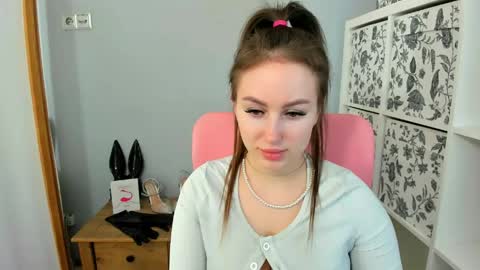 DonnaSensual online show from April 13, 9:26 pm