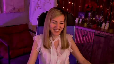 Donna online show from April 16, 9:39 pm