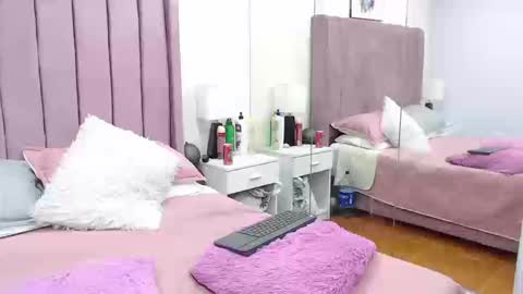 Snapshot of dorettaacreman chatting on September 9, 2:06 pm Anny online show from September 9, 2:06 pm