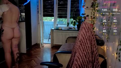 Snapshot of dorfmatratze_ chatting on September 25, 5:39 am Alice online show from September 25, 5:39 am