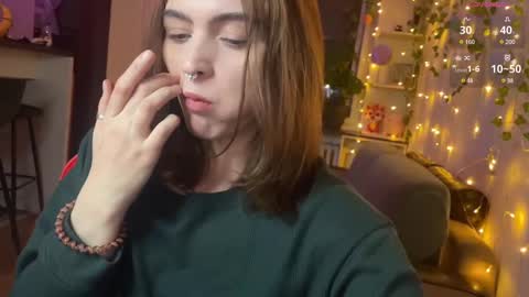 Snapshot of dorfmatratze_ chatting on March 3, 6:31 pm Alice online show from March 3, 6:31 pm