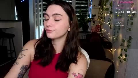 Snapshot of dorfmatratze_ chatting on September 14, 6:22 am Alice online show from September 14, 6:22 am