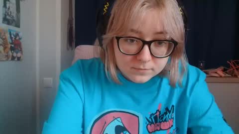 Lola online show from October 27, 7:15 am