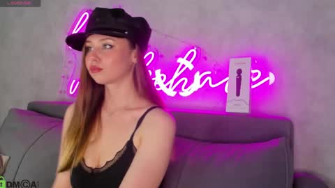 Vanessa online show from June 3, 9:21 am