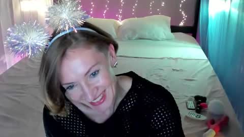 Dorothy Next stream on Monday at 3am-9am online show from December 3, 8:36 am