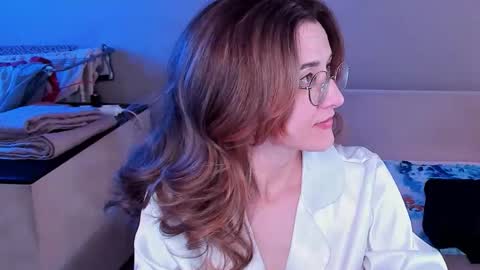 Your Dorotty online show from April 22, 2:52 am