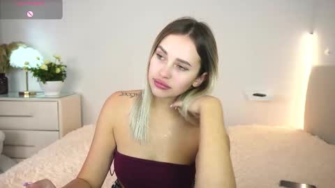 Snapshot of dorretangel chatting on October 16, 4:26 am Amy online show from October 16, 4:26 am