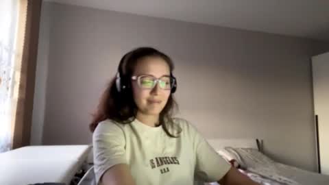 Nikki online show from September 10, 3:23 pm