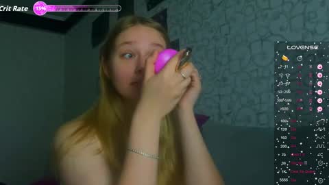 Snapshot of dory_liss chatting on September 21, 2:32 am dory_liss online show from September 21, 2:32 am