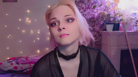 Angie online show from January 18, 9:11 pm