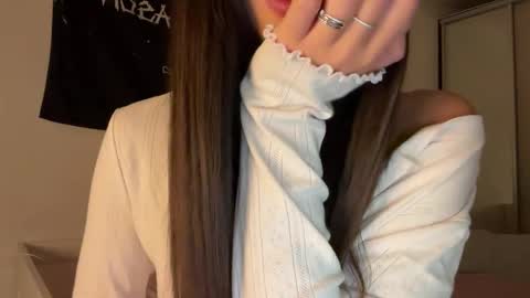 MOLLYYYY dont forget to give me a thumb up online show from September 25, 10:18 pm