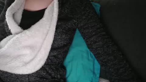 Douce Elsa online show from February 2, 4:22 pm