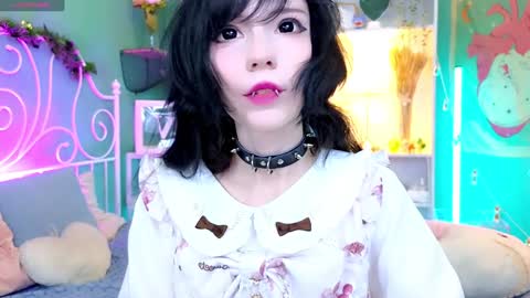 Draculaura online show from December 27, 9:11 pm