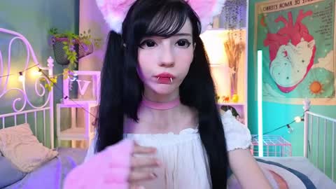 Draculaura online show from December 4, 9:02 pm