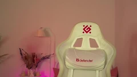 Lisbeth Salander online show from September 20, 6:23 am