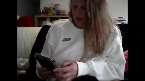 Snapshot of dragonefr chatting on January 9, 10:41 am dragonefr online show from January 9, 10:41 am