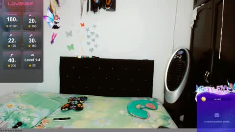 Snapshot of dream__girls69944 chatting on December 7, 11:45 pm sharon online show from December 7, 11:45 pm