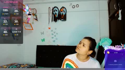 Snapshot of dream__girls69944 chatting on December 24, 11:17 am sharon online show from December 24, 11:17 am