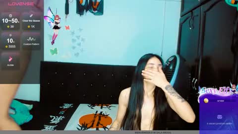Snapshot of dream__girls69944 chatting on January 4, 9:10 am sharon online show from January 4, 9:10 am