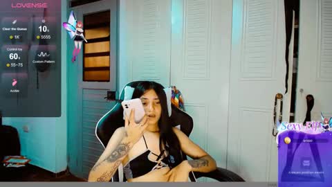 Snapshot of dream__girls69944 chatting on January 29, 9:07 pm sharon online show from January 29, 9:07 pm