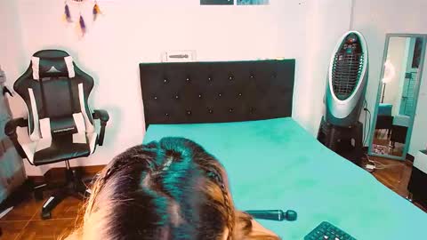 Snapshot of dream__girls69944 chatting on September 13, 9:39 am sharon online show from September 13, 9:39 am