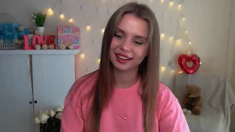 Snapshot of dream_mari chatting on October 3, 10:20 am Mari online show from October 3, 10:20 am